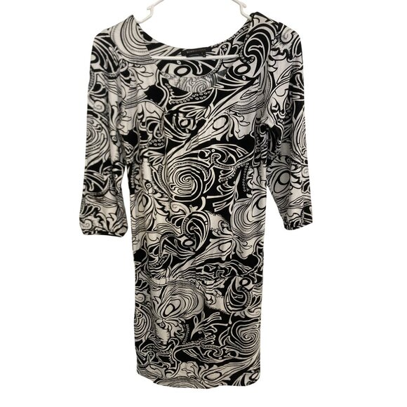 BCBGMaxAzria Dresses & Skirts - BCBGMAXAZRIA Black & White Abstract Print Dress XS 3/4 Sleeve Stretch Knit Scoop